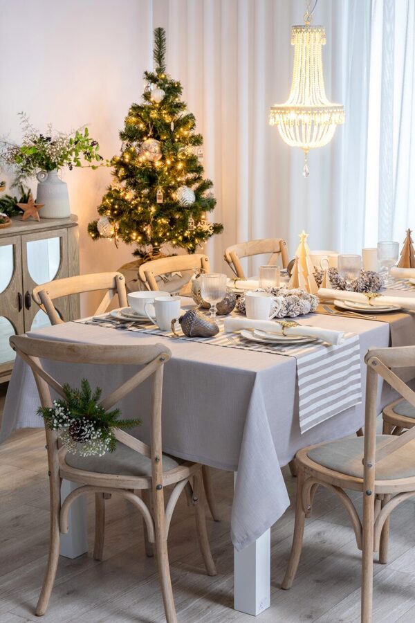 obraz_2025-10-21_001755539 Wianek Winter Cone natural