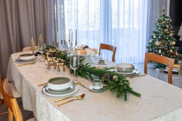 obraz_2025-10-21_010218847 Dekoracja Gold Fir